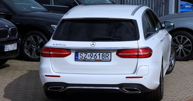 Mercedes-Benz Klasa E cena 159285 przebieg: 130000, rok produkcji 2019 z Trzebnica małe 781